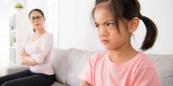 إدارة عواطف الأطفال الصغار: استراتيجيات لمساعدة الأطفال على التعبير عن مشاعرهم وفهمها
