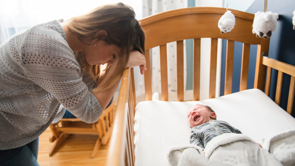 The best methods to calm a crying baby: proven tips for parents